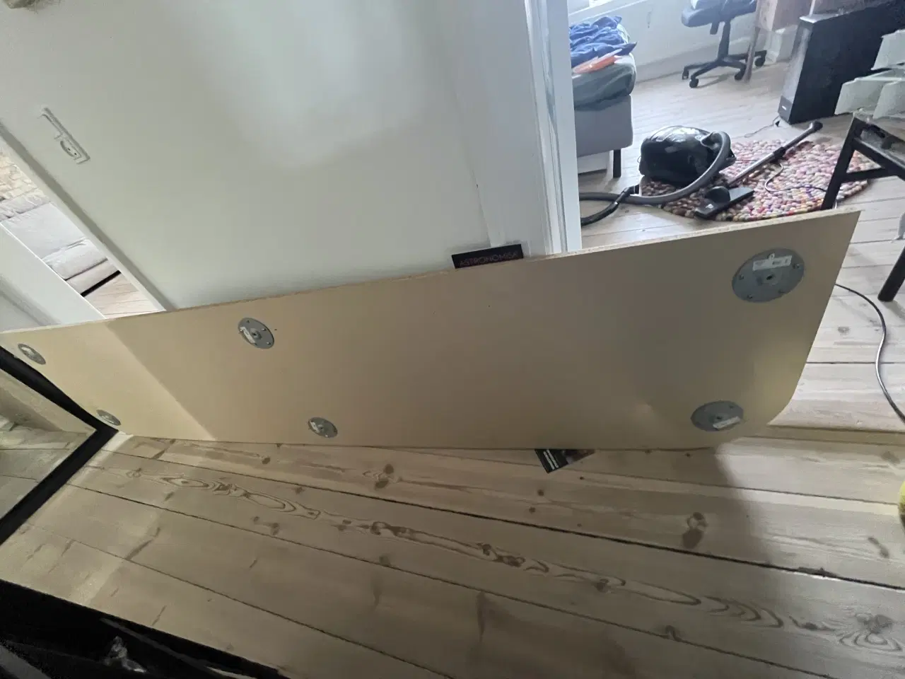 Billede 3 - Bord brugt til skrive bord