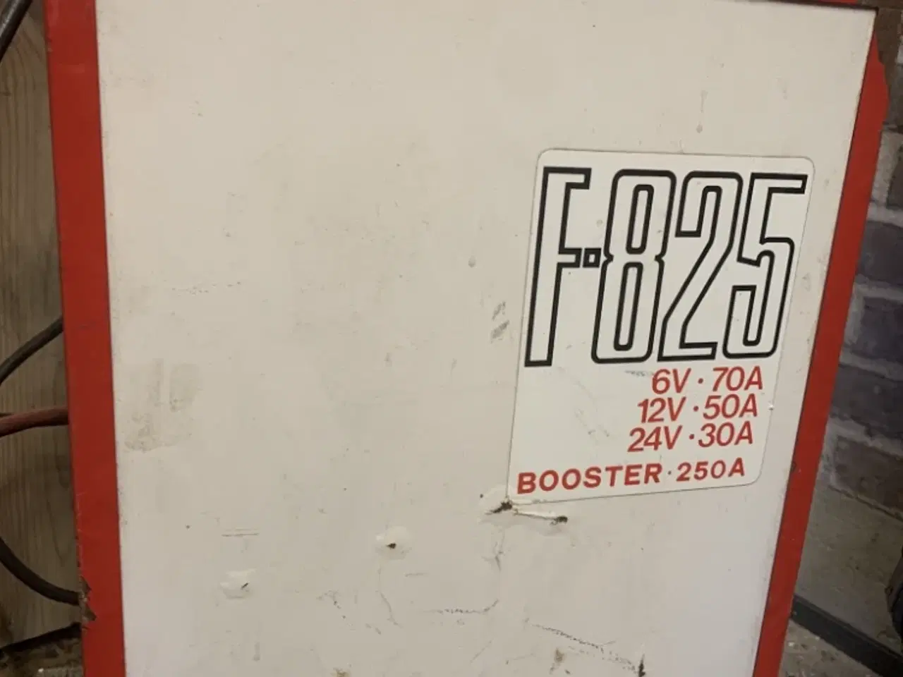 Billede 2 - Oplader/Boster