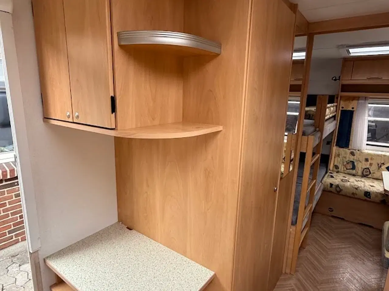 Billede 9 - Familievogn med køjer, fortelt og cykelholdere