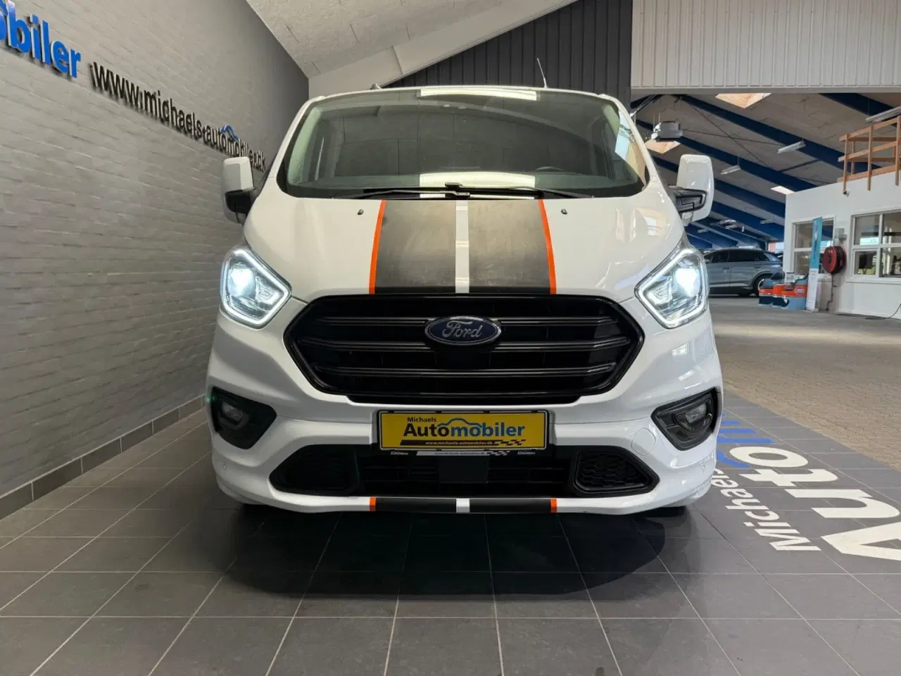 Billede 2 - Ford Transit Custom 320L 2,0 TDCi 185 Sport