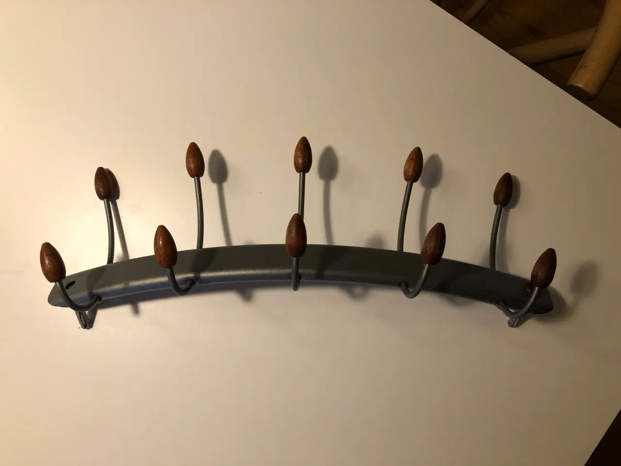 Billede 1 - Knagerække i metal/træ