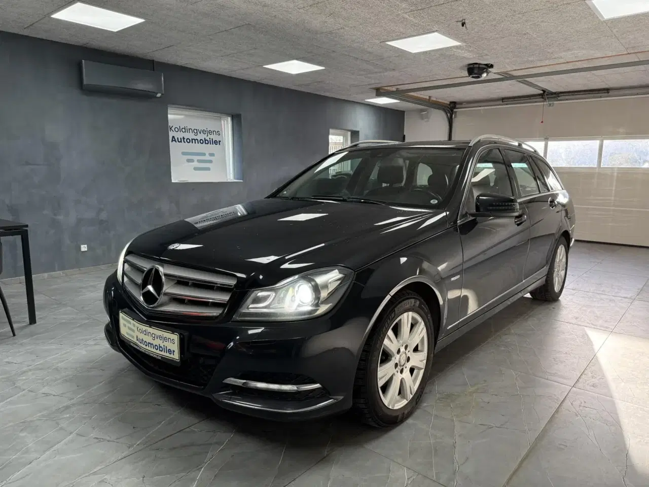 Billede 2 - Mercedes-Benz C220 d T 2,1 CDI BlueEfficiency Avantgarde 170HK Stc Aut.
