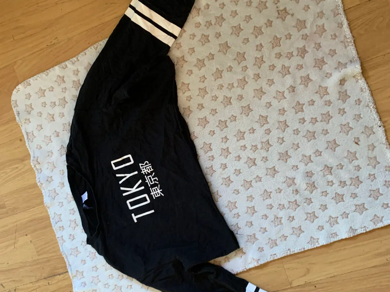 Billede 1 - Pige trøje str s