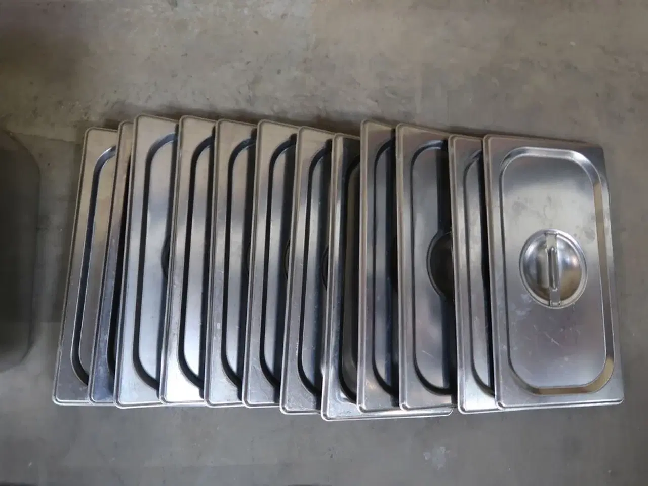 Billede 7 - 74 stk. ass. Rustfrit stål kantiner / låg