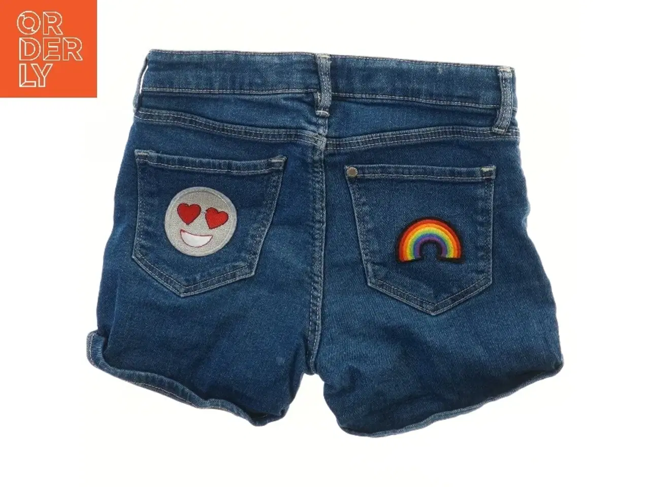 Billede 2 - Denim shorts med patches fra Denim (str. 134)