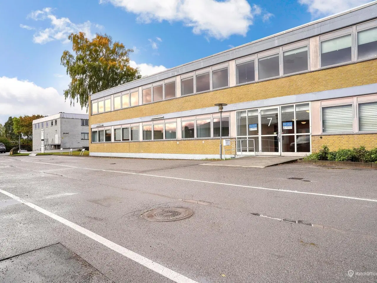 Billede 1 - Flot lagerlejemål med mulighed for kontor.