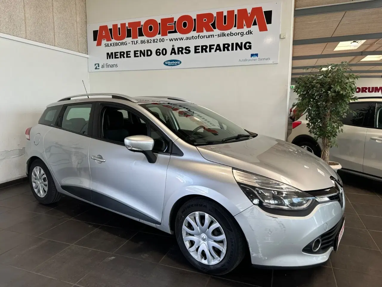 Billede 1 - Renault Clio IV 1,5 dCi 75 Expression Sport Tourer