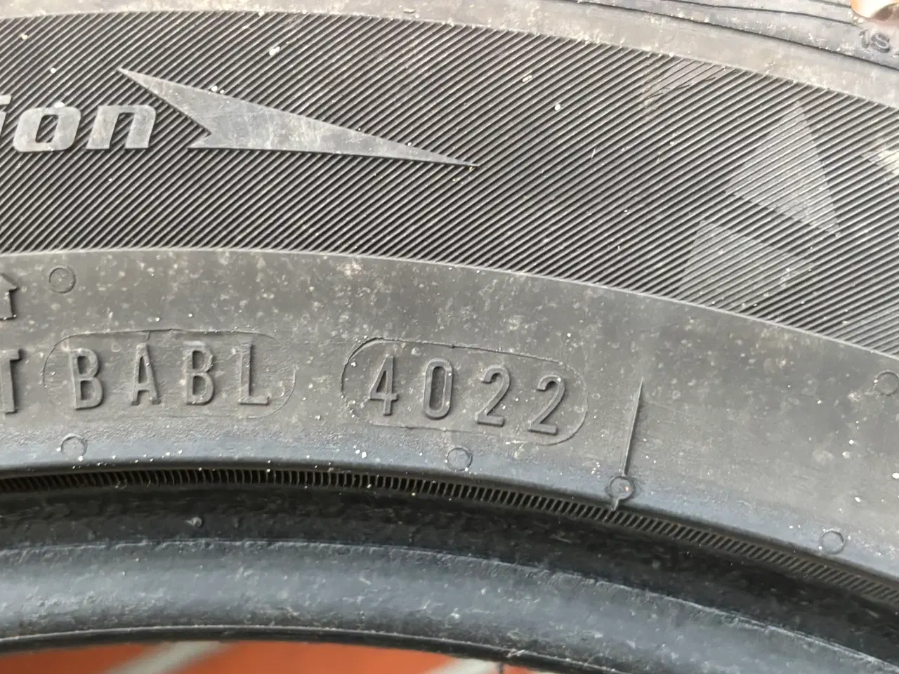 Billede 8 - 2 vinterdæk 245/45R17