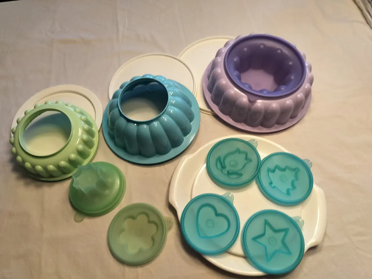 Billede 2 - Dessertforme fra Tupperware