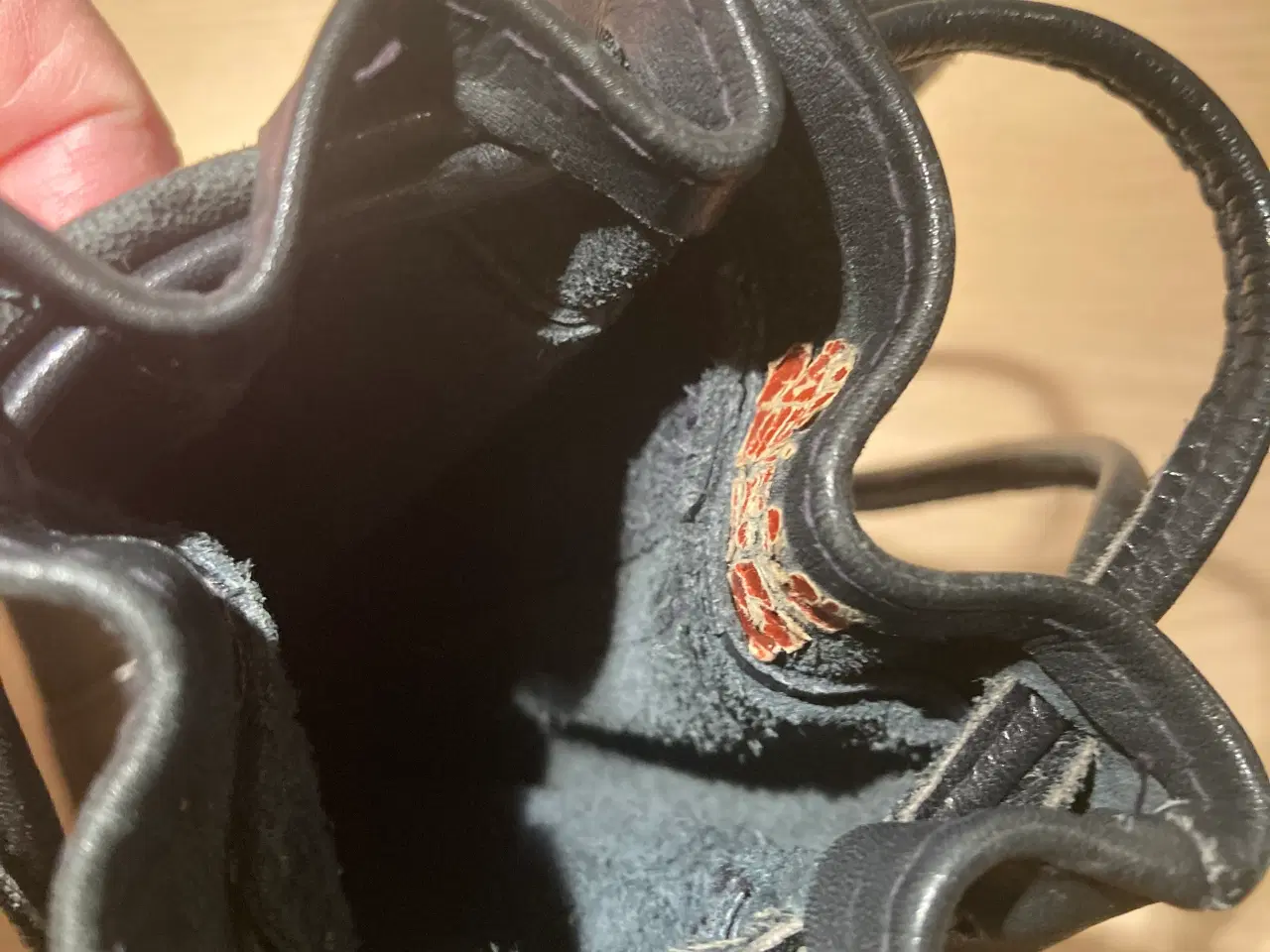 Billede 6 - Lækker lille “tobakspungs” skuldertaske