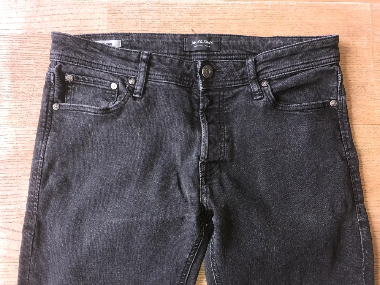 Billede 2 - Mørkegrå jeans fra Jack & Jones str. W31/L34