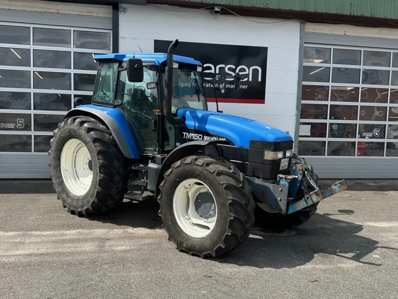 Billede 2 - New Holland TM 150 RC med HEVA Frontlift.