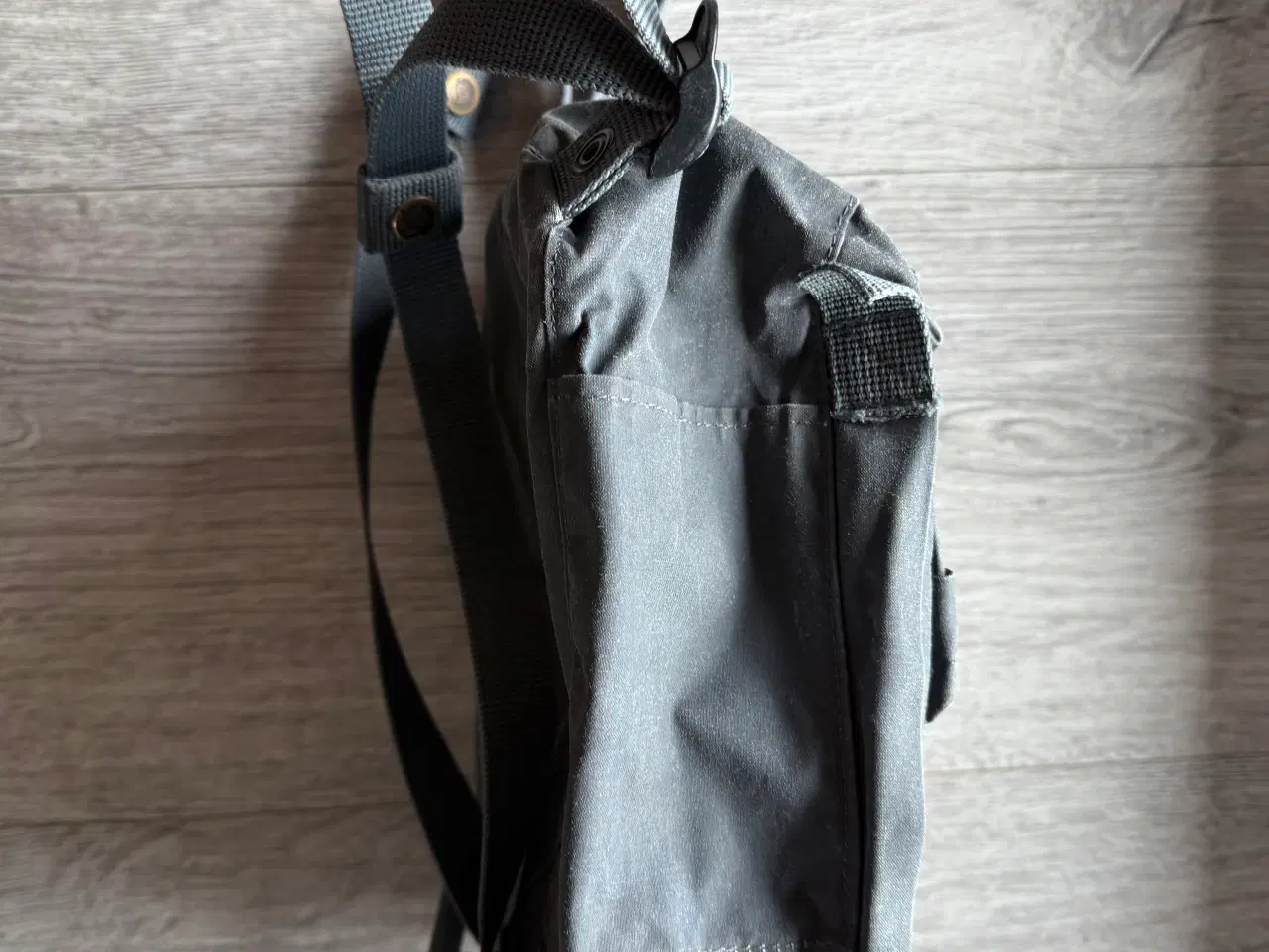 Billede 10 - Fin Army grøn Fjallraven mini rygsæk