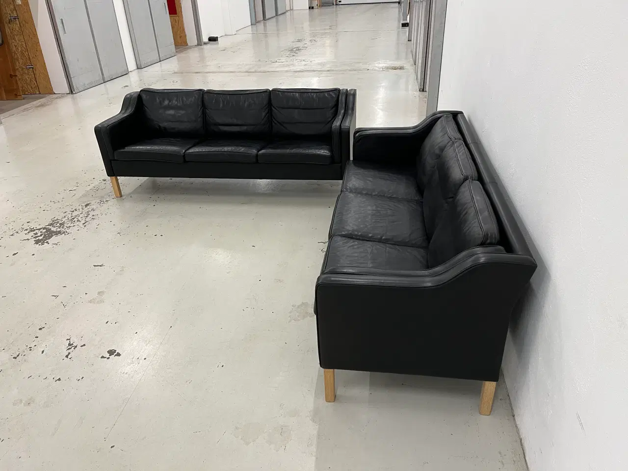 Billede 8 - Mogens Hansen MH195 2x3 Pers.Sofaer i sort premium