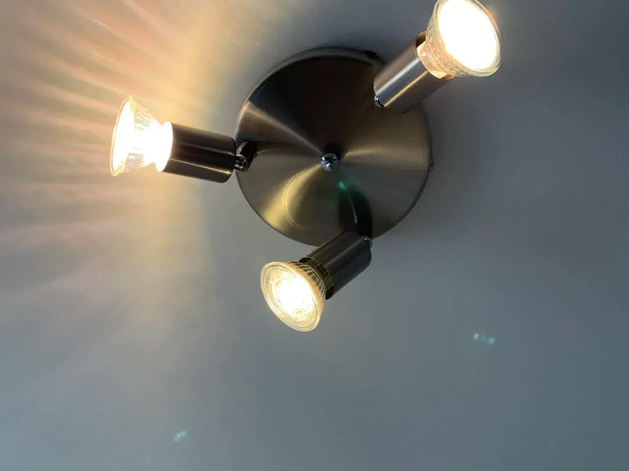 Billede 2 - Loftspotlamper i grå metal