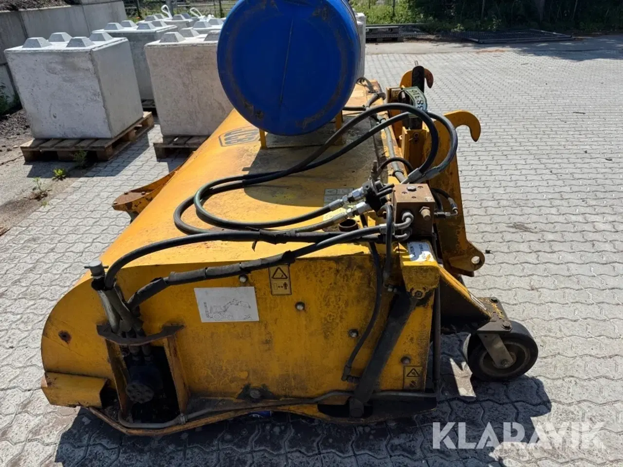 Billede 7 - Fejekost med tank og vand JCB SC240