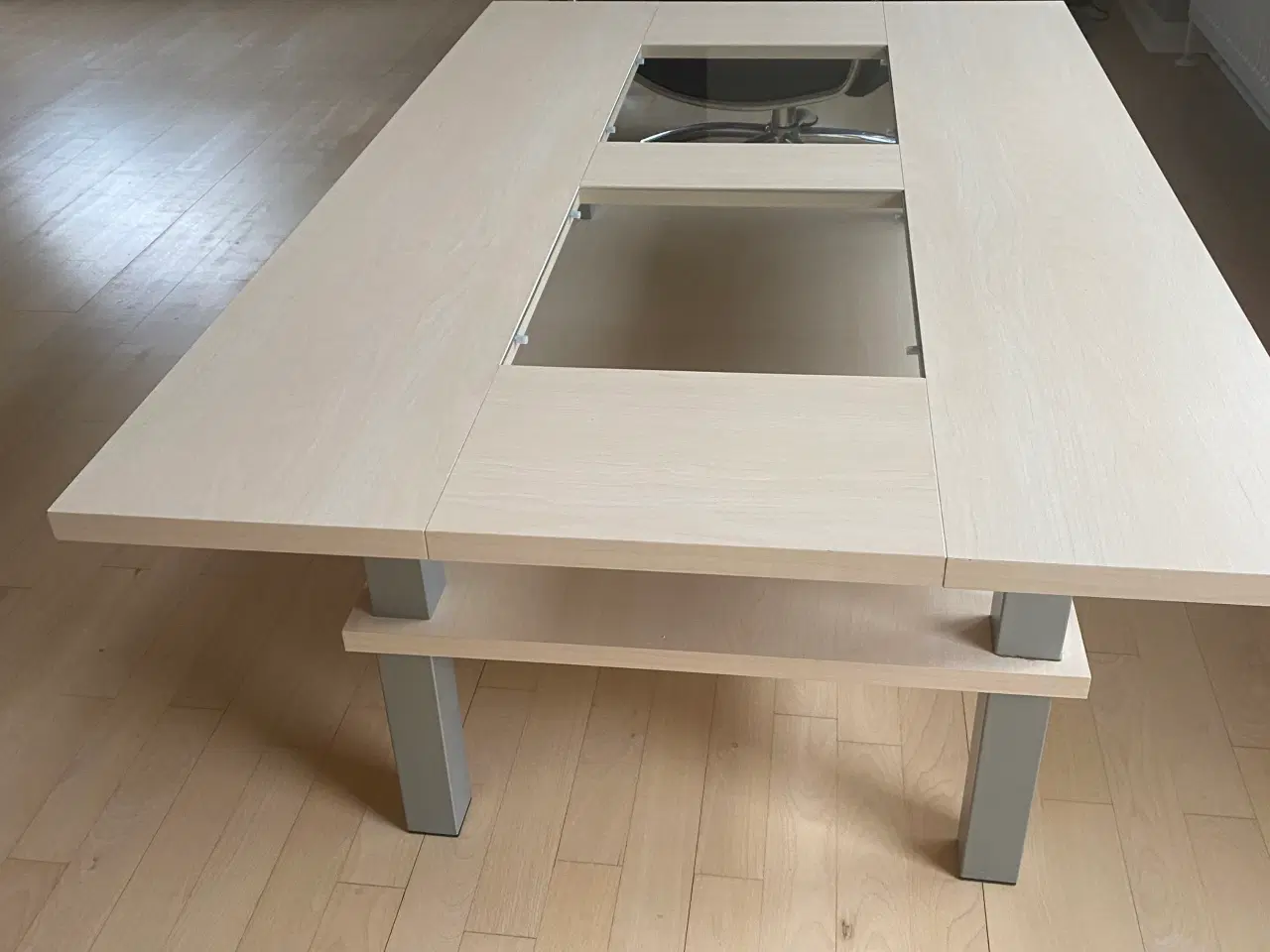 Billede 2 - Sofabord Lys finer med 2glas plader 