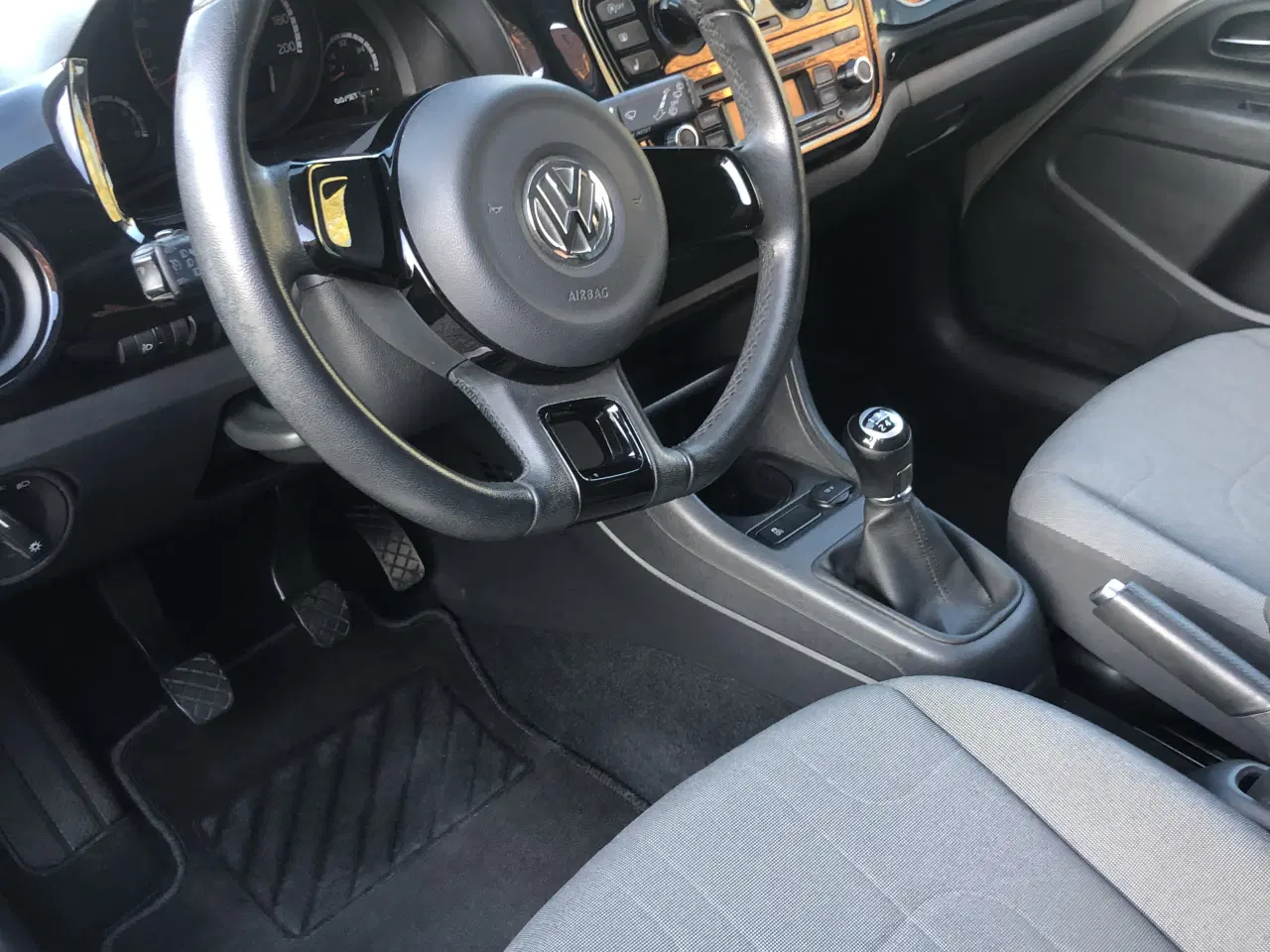 Billede 10 - VW High UP - Hysterisk velholdt !