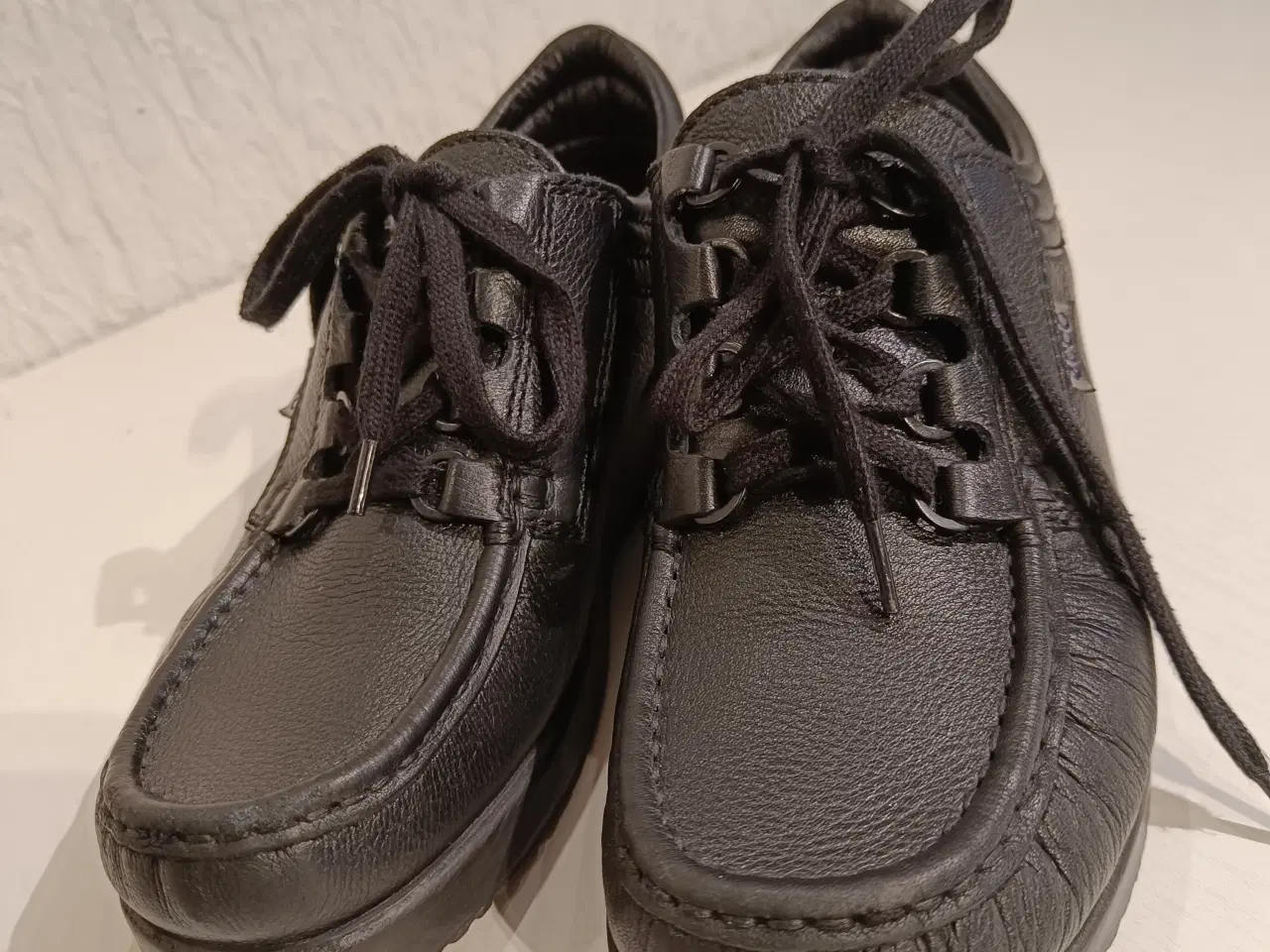 Billede 9 - Ecco sort læder sko 38str 
