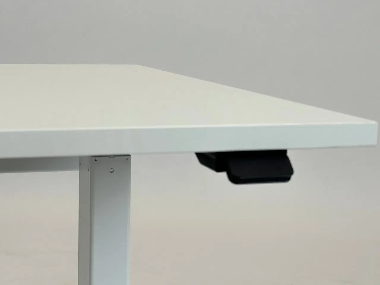 Billede 4 - Hæve-/sænkebord 120x80 - Linak (Hvid)