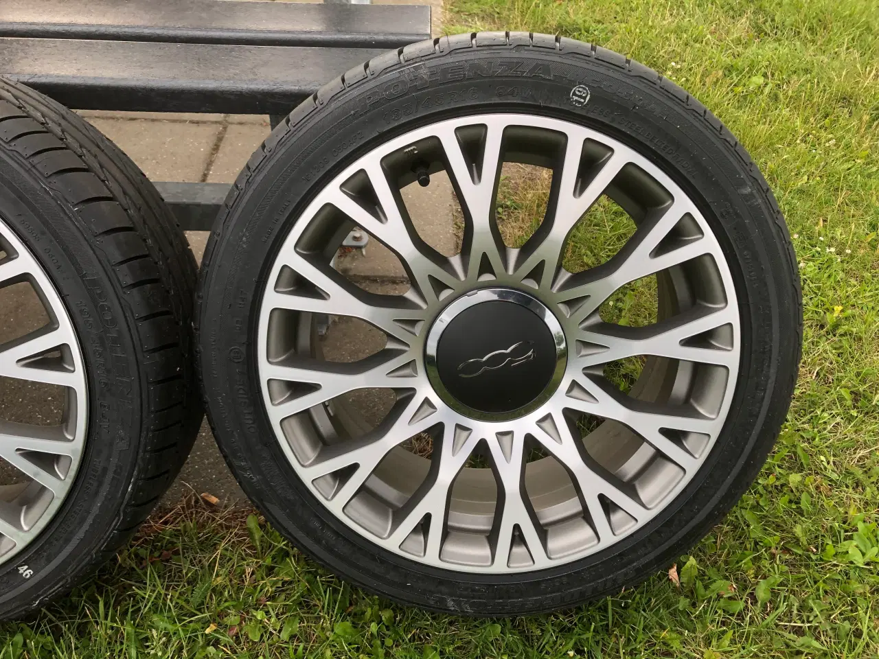 Billede 5 - Fiat 500 16” Dolce Vita fælge & Bridgestone sommer