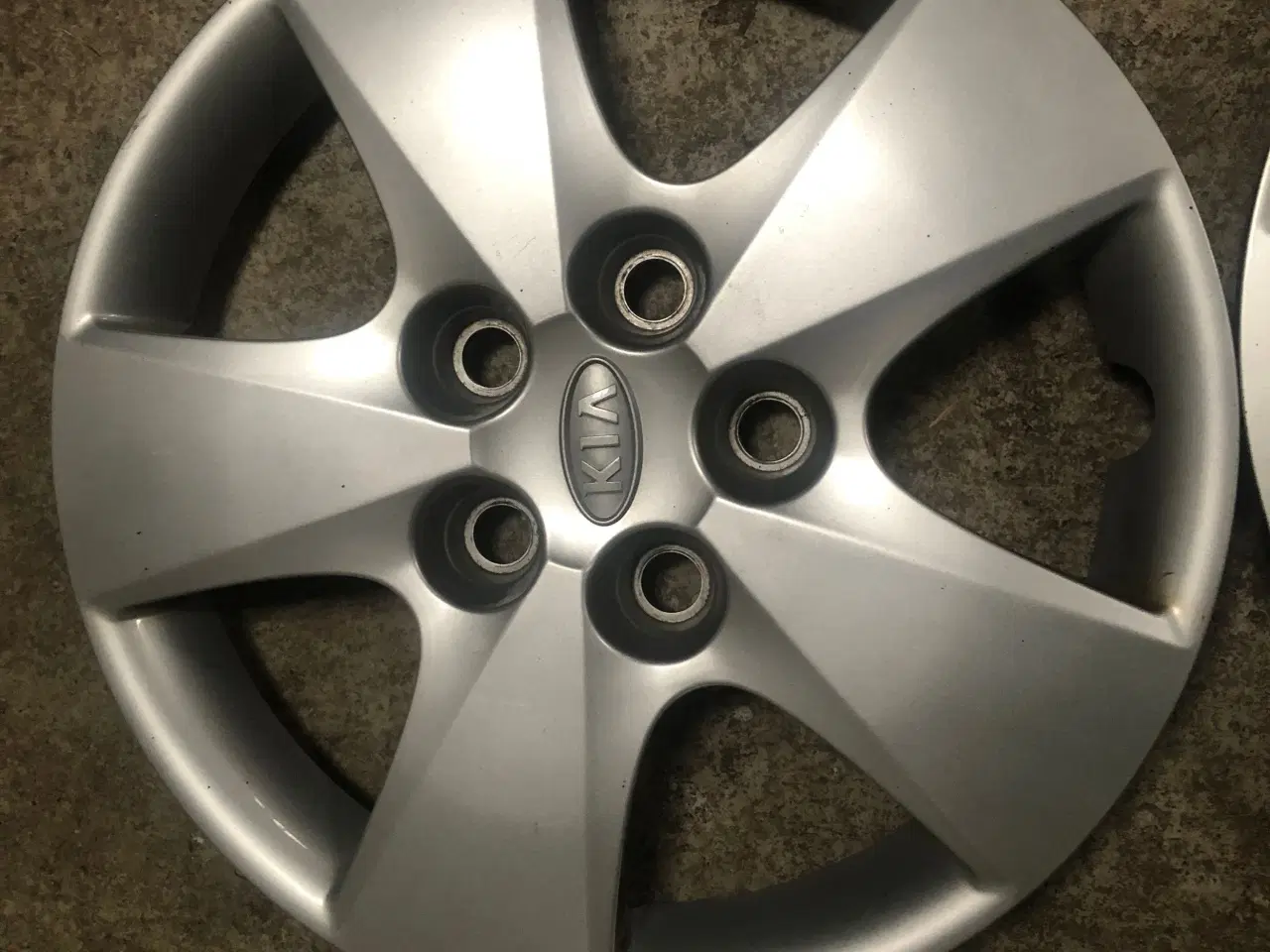 Billede 1 - Originale KIA hjulkapsler 15"