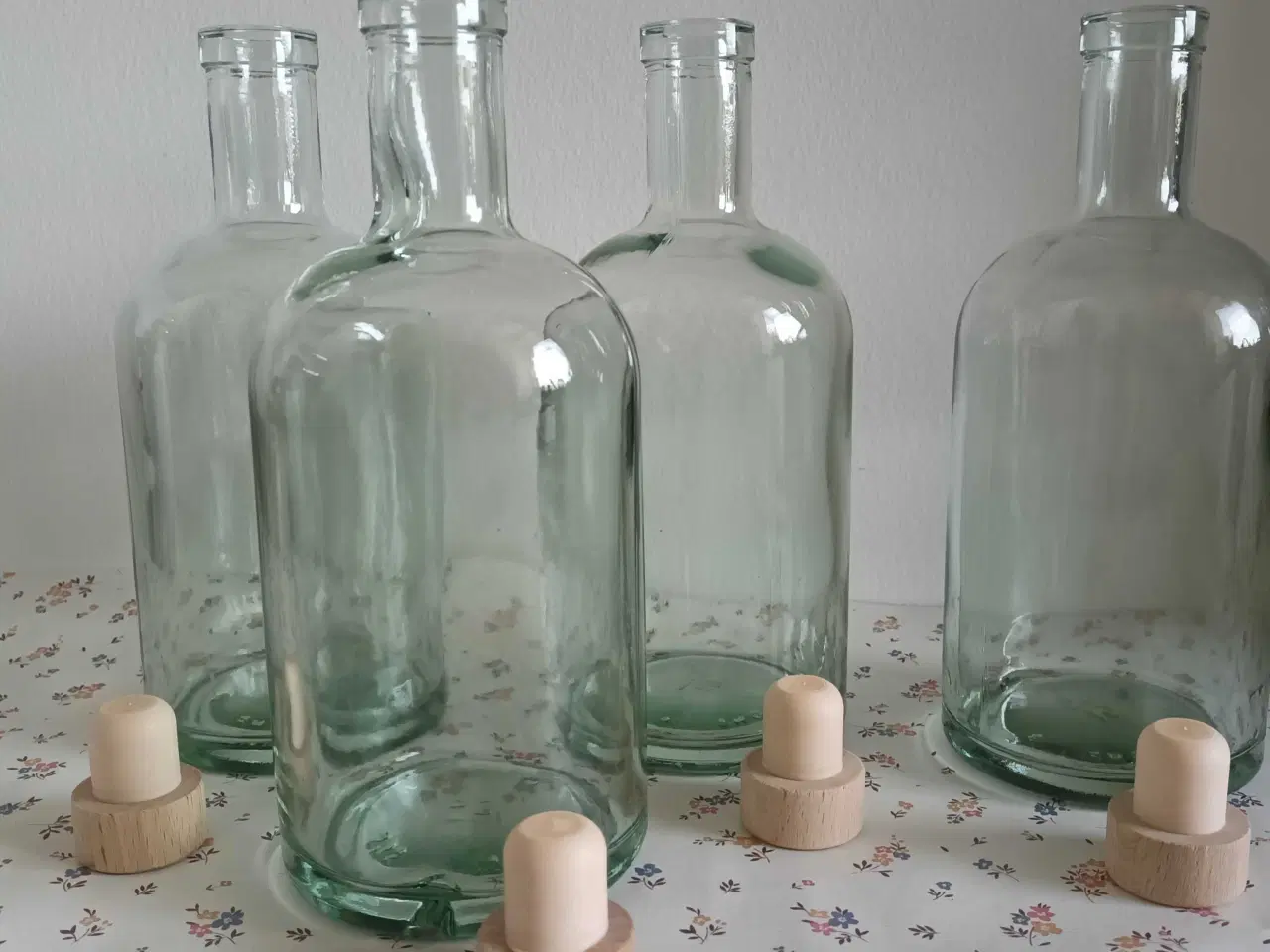 Billede 3 - 4 glasflasker med prop 50 cl