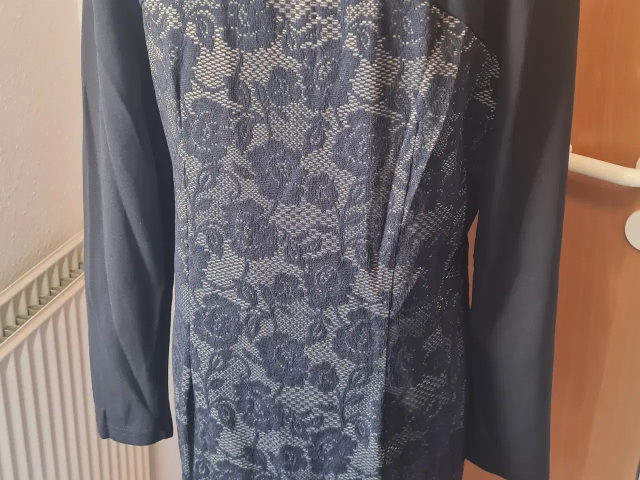 Billede 1 - Bluse kjole str xl 42 Bon A Parte 