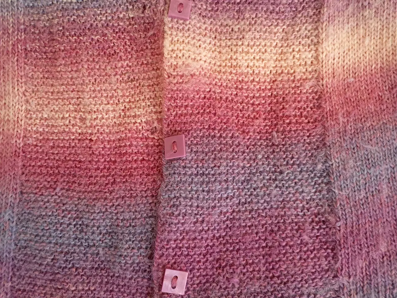 Billede 2 - Hjemme strik trøje. M/L