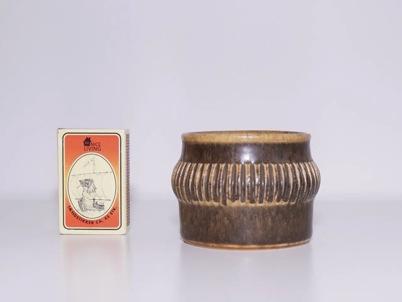 Billede 2 - Ældre skål med harepelsglasur fra Michael Andersen