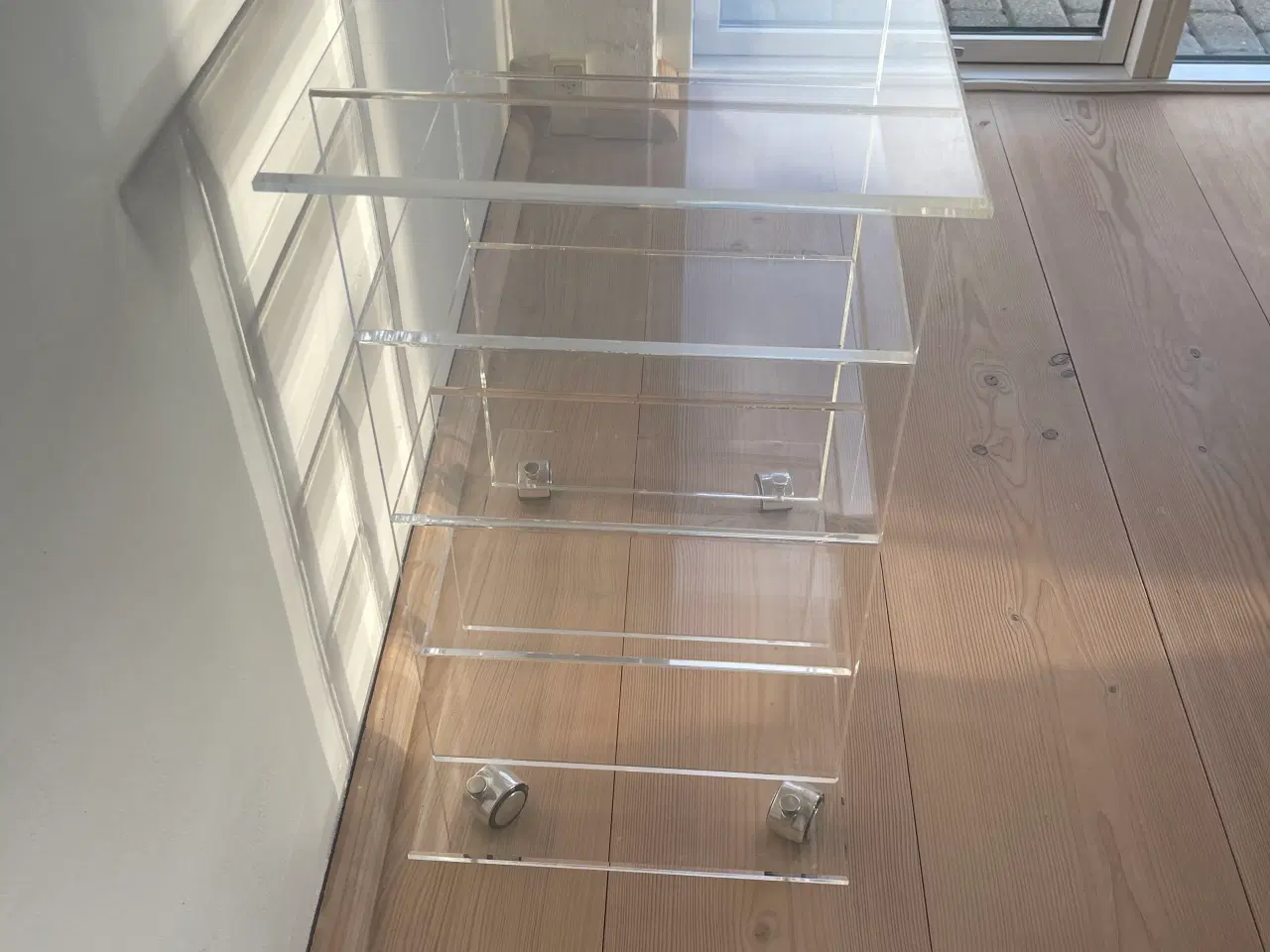 Billede 3 - Stereorack i akryl