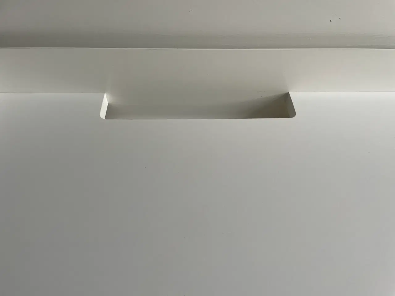 Billede 3 - Designer arbejdsbord i hvid