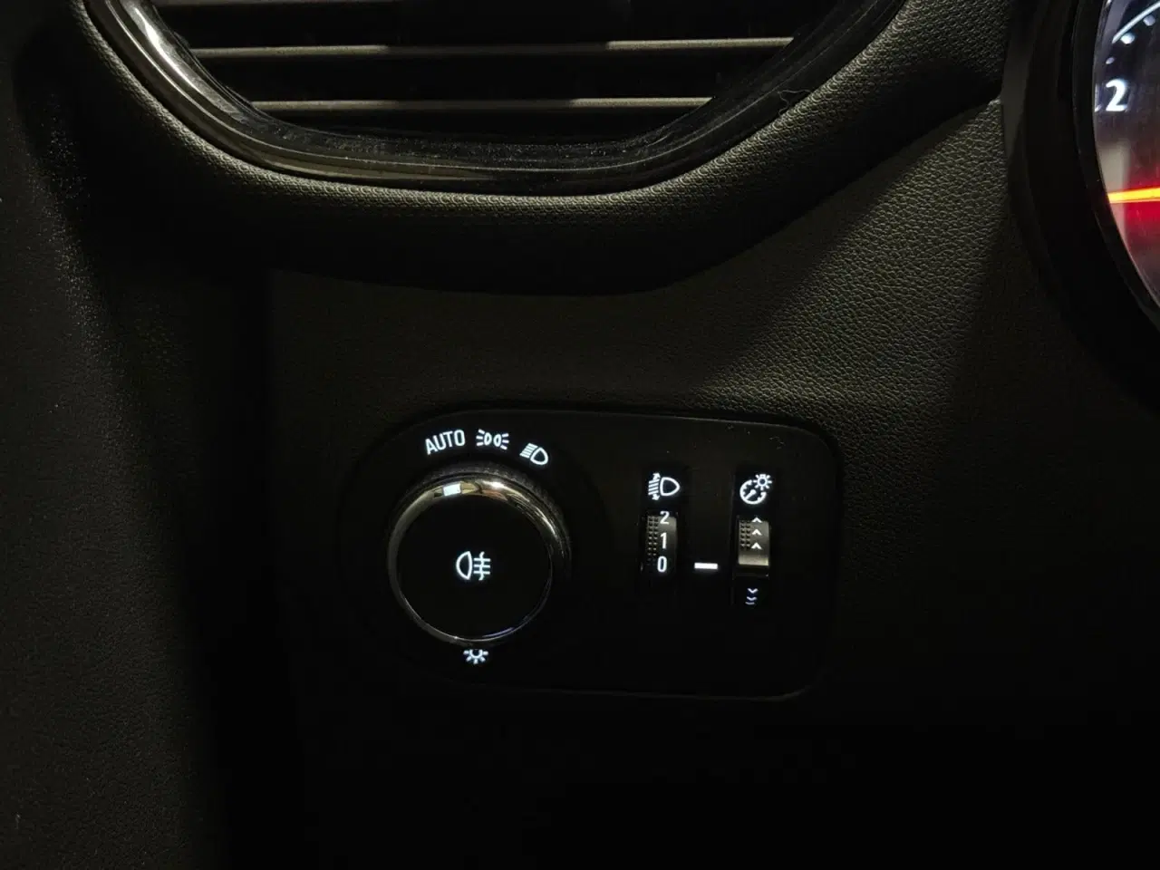 Billede 14 - Opel Crossland X 1,2 T 110 Innovation aut. Van