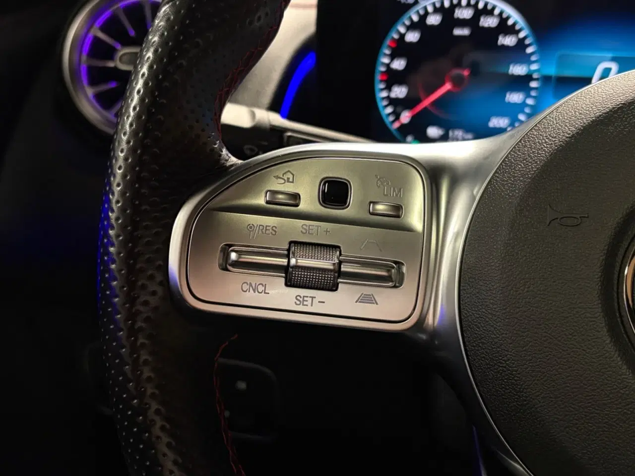 Billede 15 - Mercedes EQB350  AMG Line 4Matic 7prs