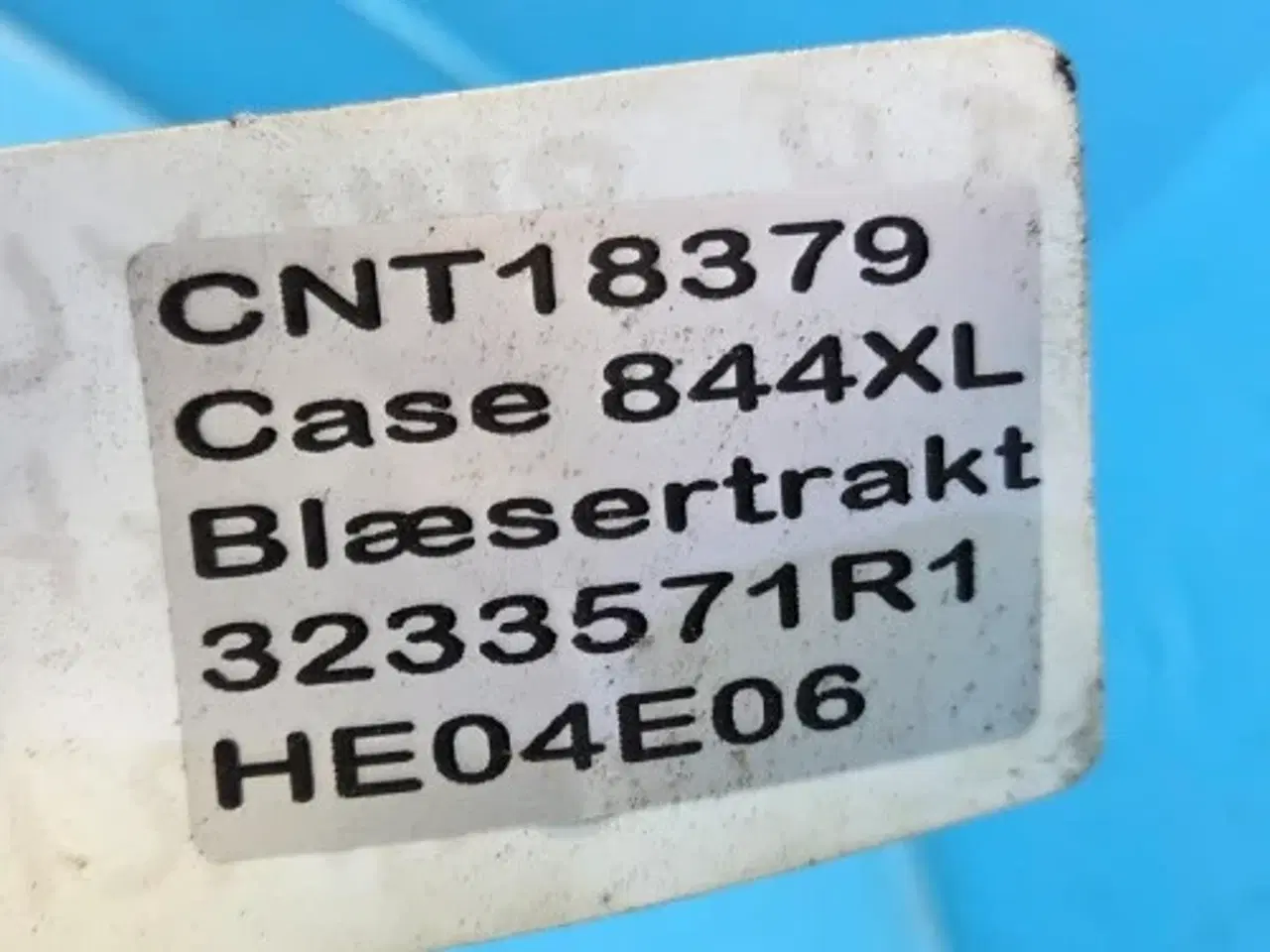 Billede 11 - Case 844XL Blæsertrakt 3233571R1