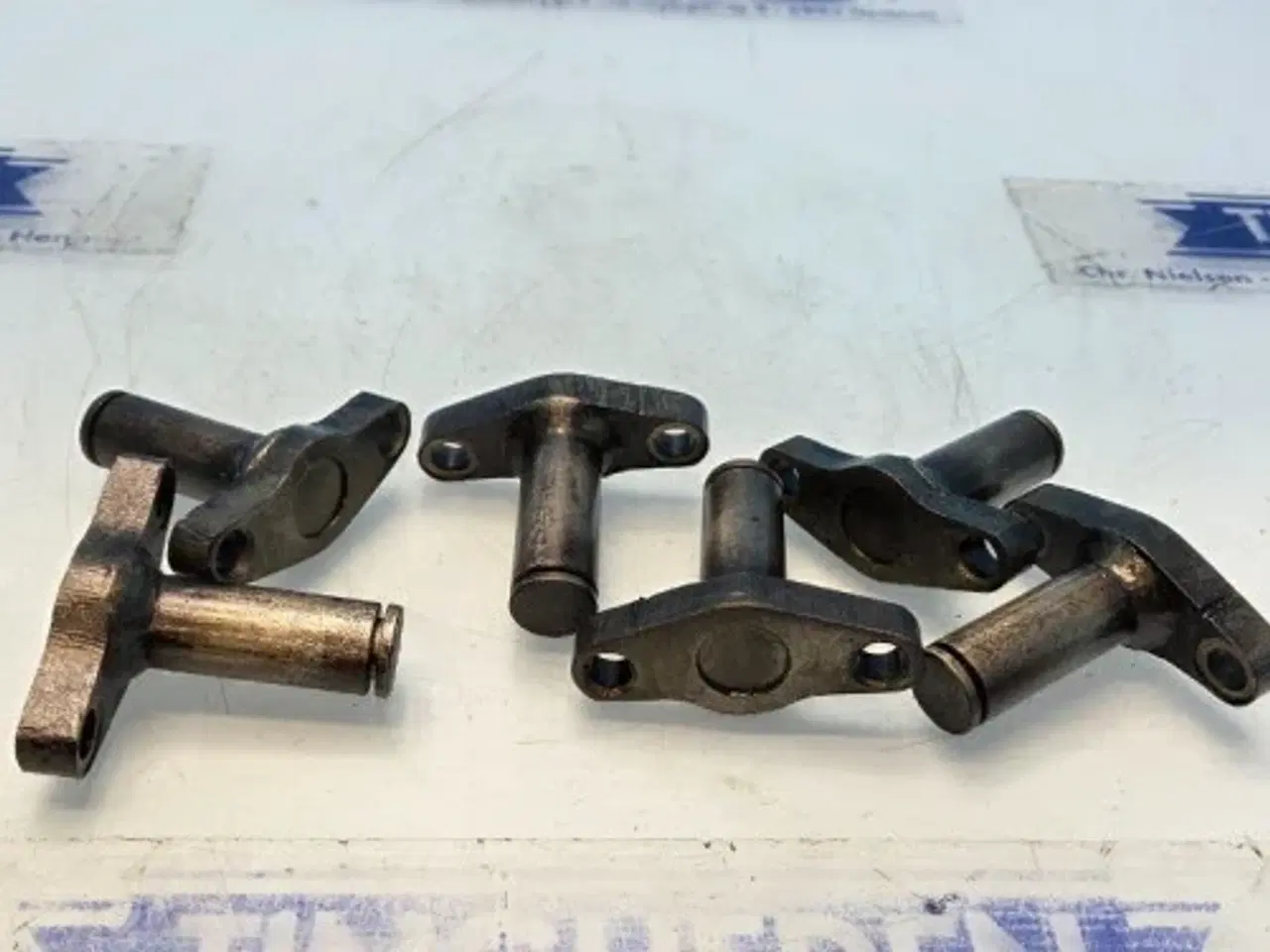 Billede 2 - Iveco F3AE0684D Afstandsstykke 504001460  6Stk