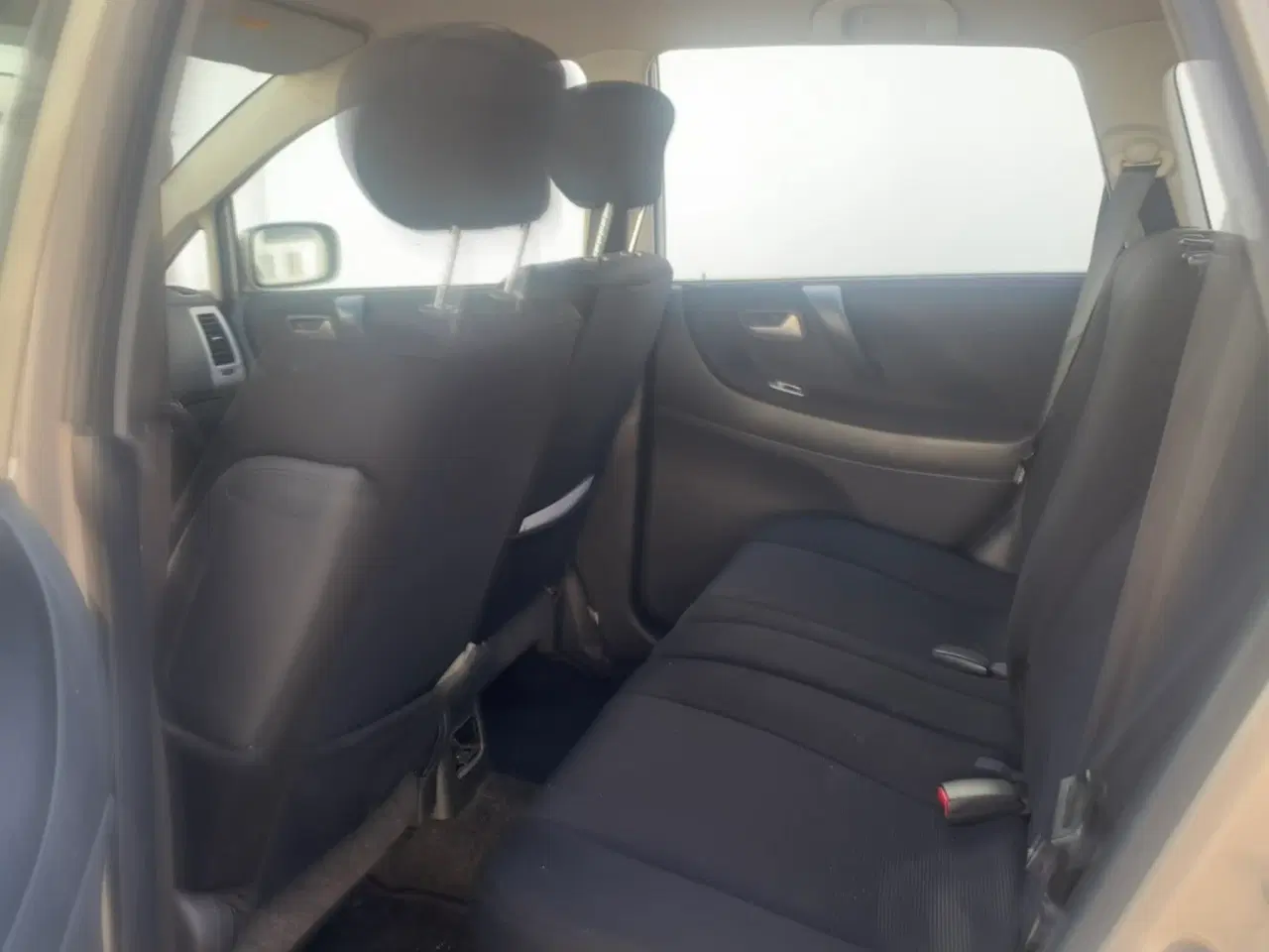 Billede 2 - Synet i okt. 25: Suzuki Lianina, super begynderbil