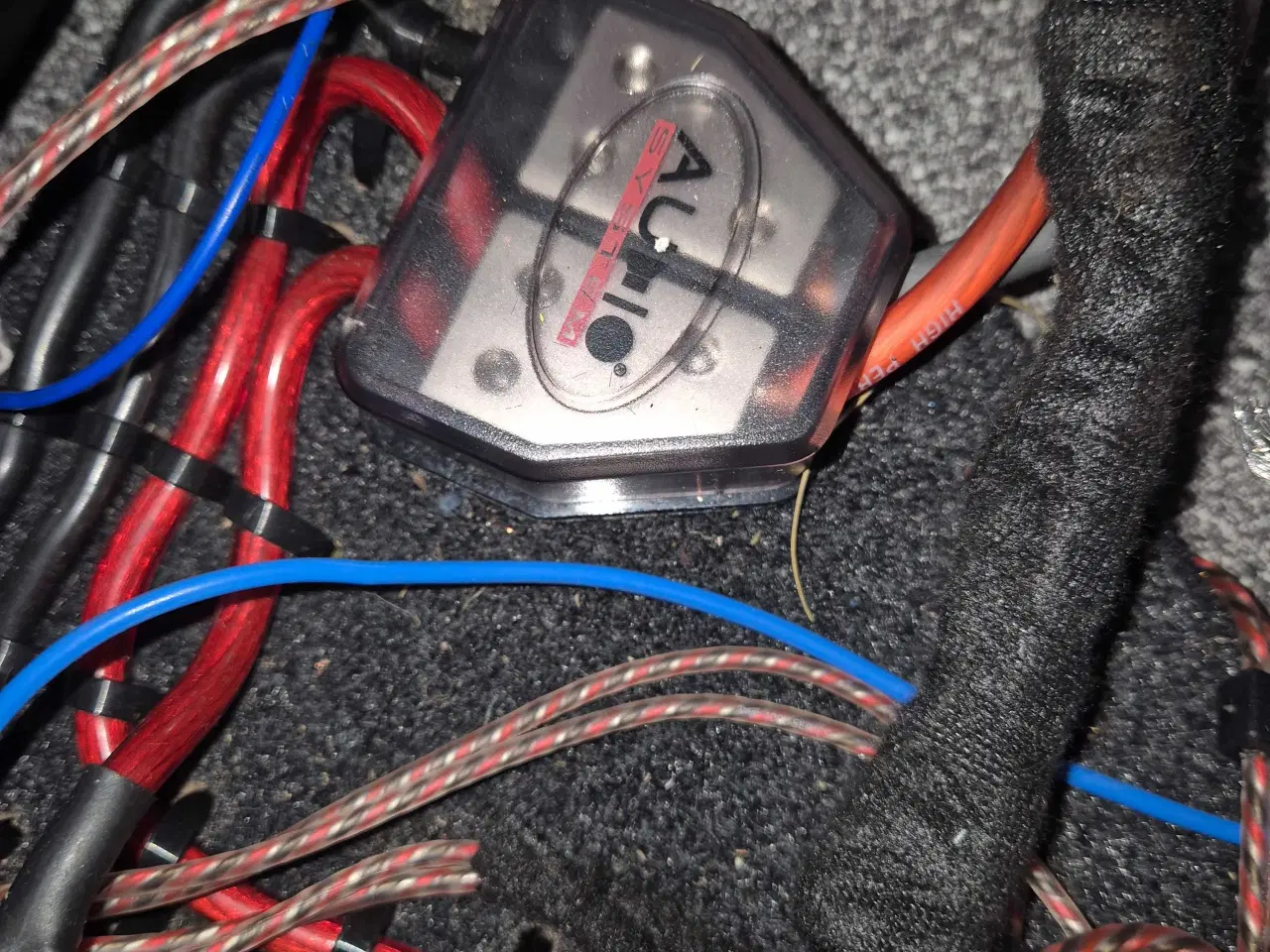 Billede 7 - forstærker og subwoofer sæt.