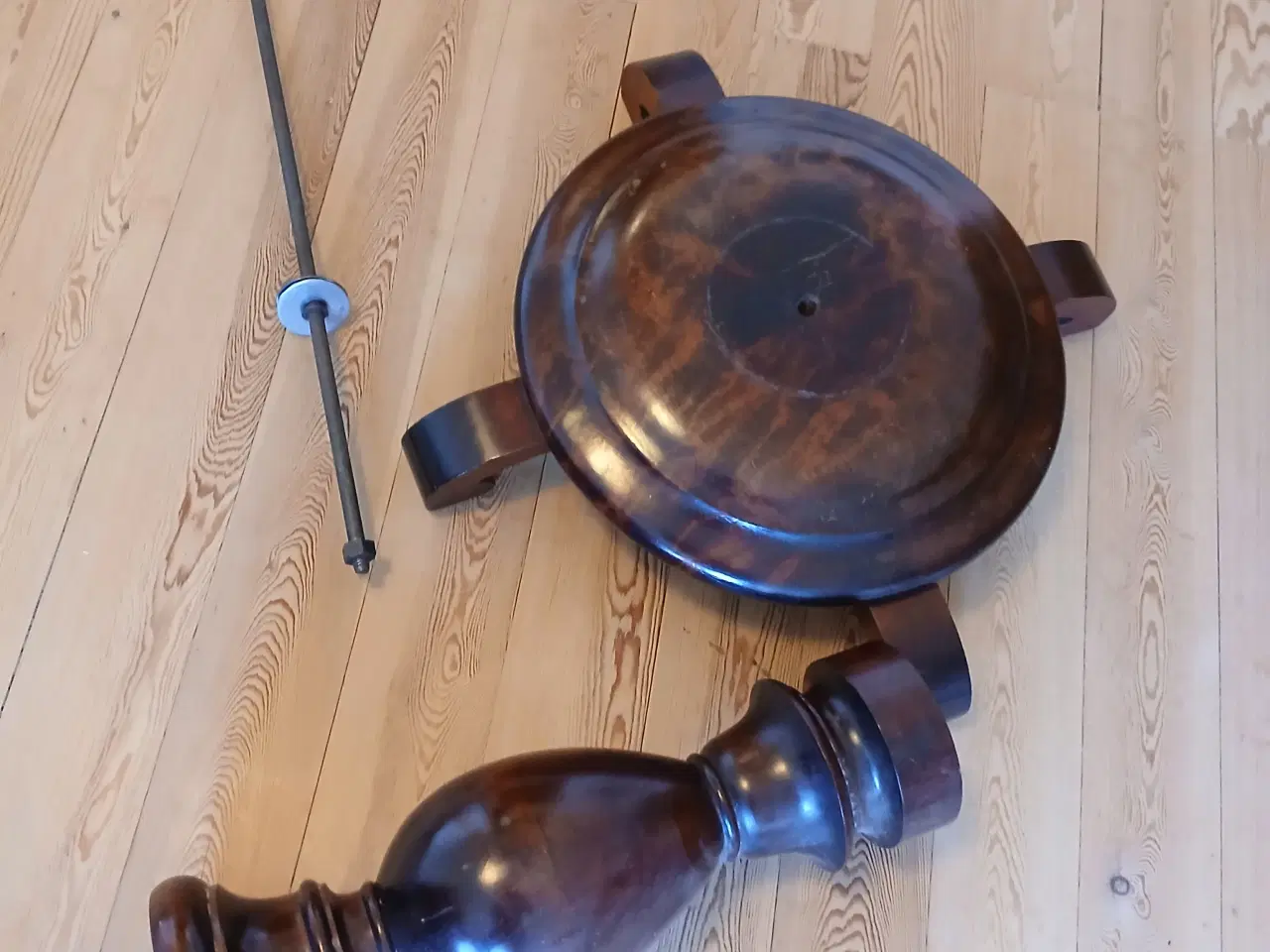 Billede 3 - Lille rund mahogni bord