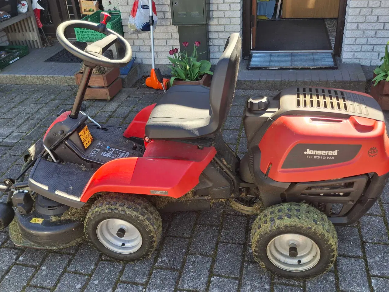 Billede 1 - Jonsered plænetraktor 