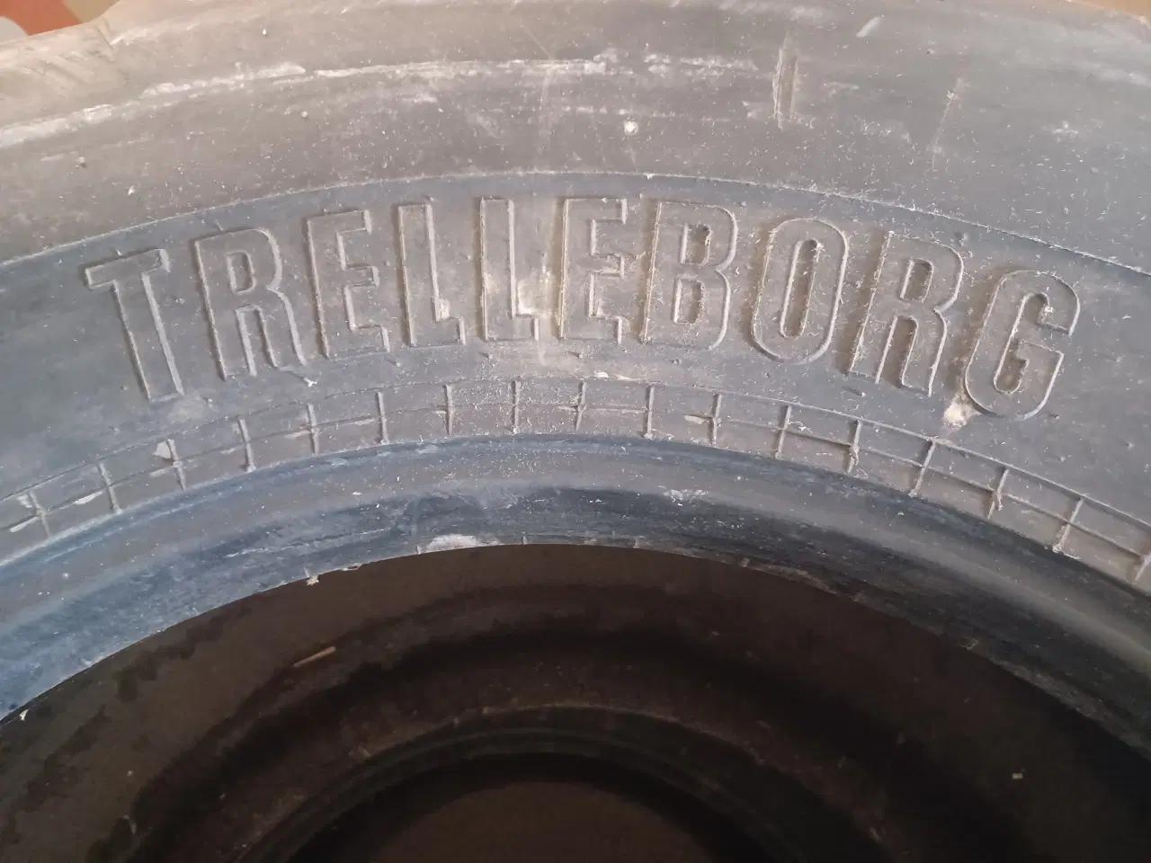 Billede 4 - Trelleborg Twin dæk 421