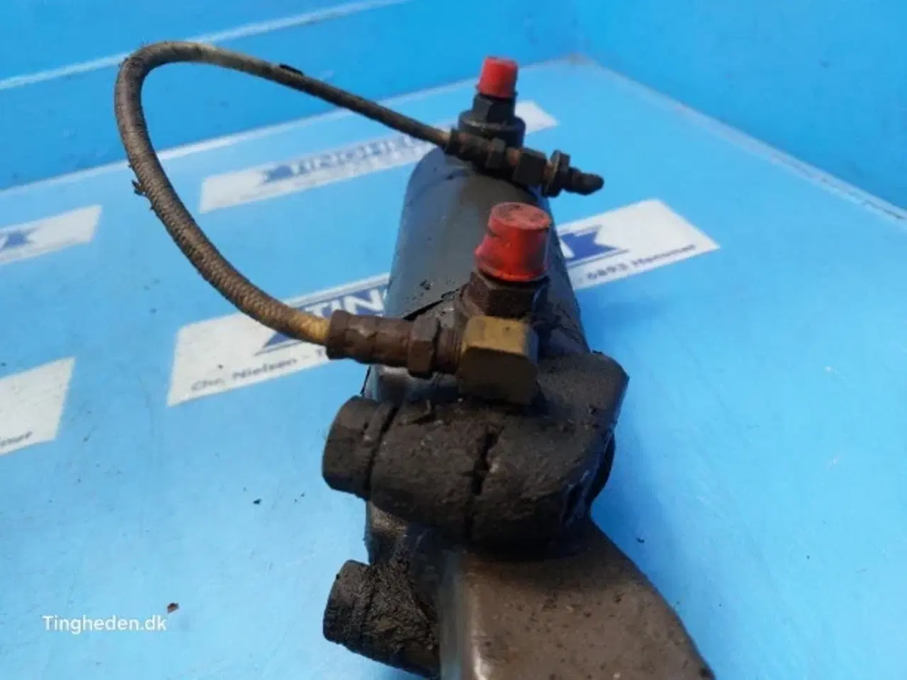 Billede 2 - Masset Ferguson 690 Styrecylinder 1605121M92