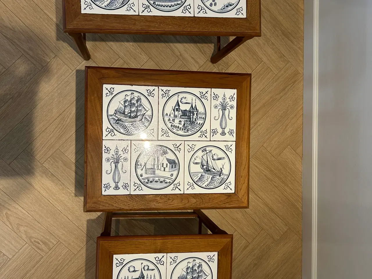 Billede 4 - Sofabord / indskudbord i mørkt træ og kakler