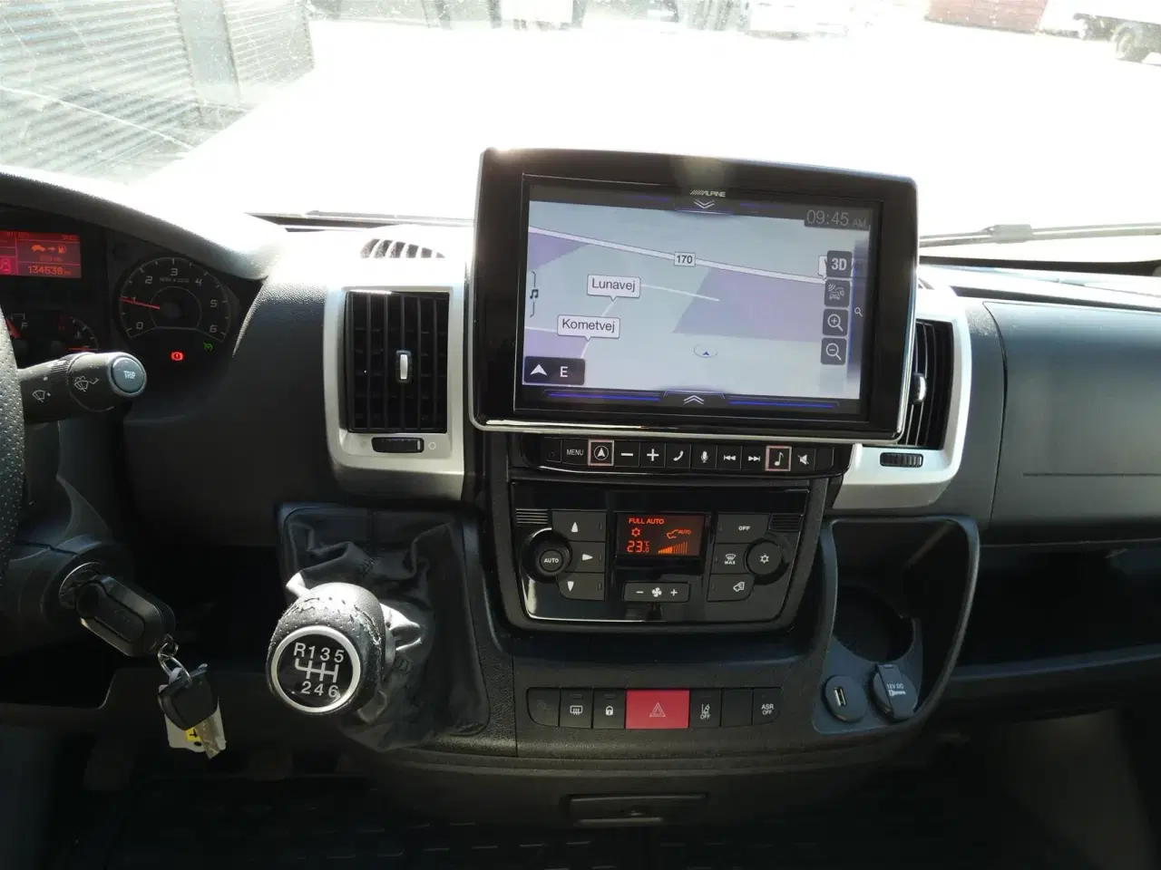 Billede 11 - Peugeot Boxer 335 L2H2 2,2 BlueHDi Ultimate 165HK Van 6g