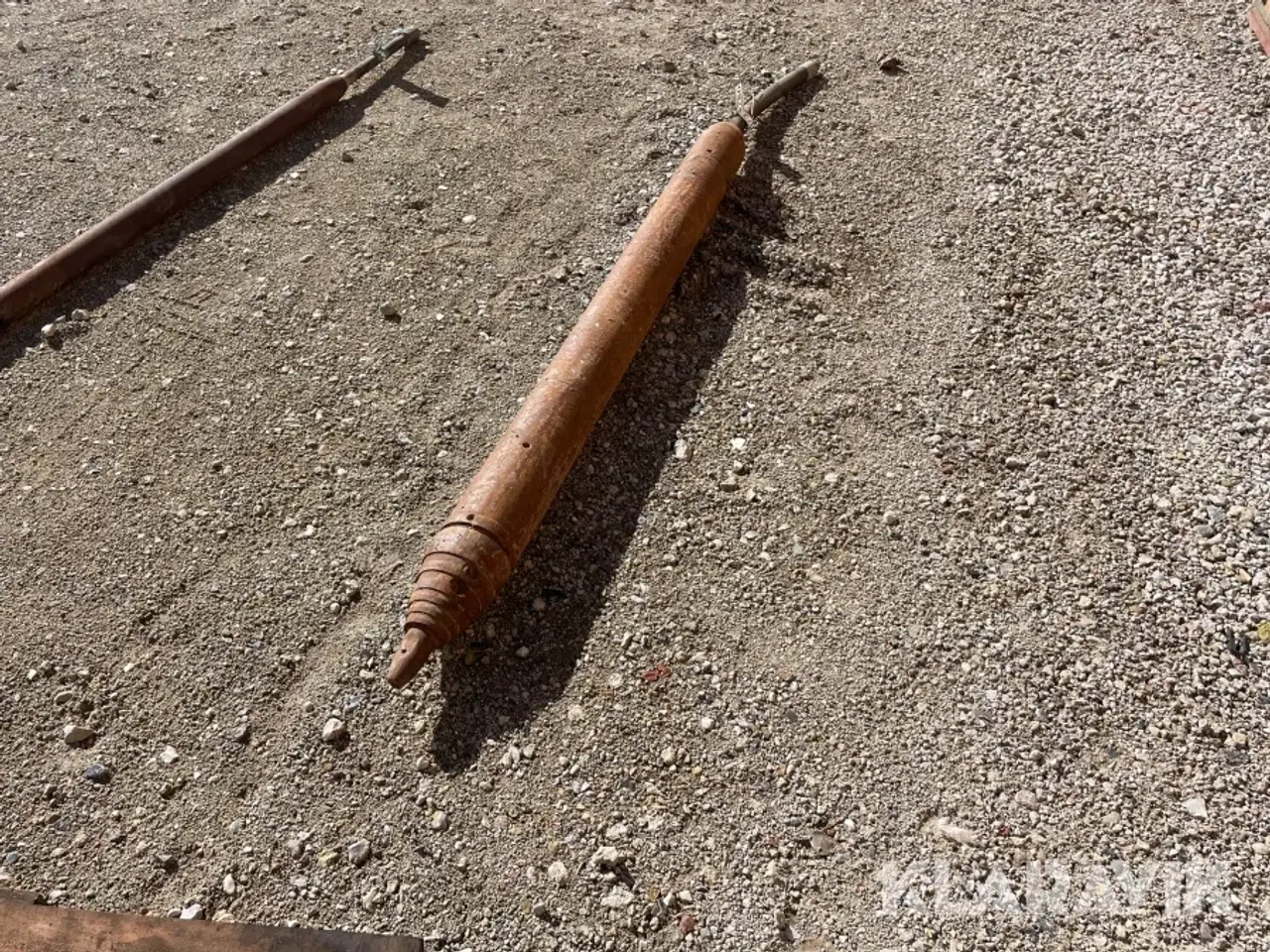 Billede 4 - Jordraket 130mm