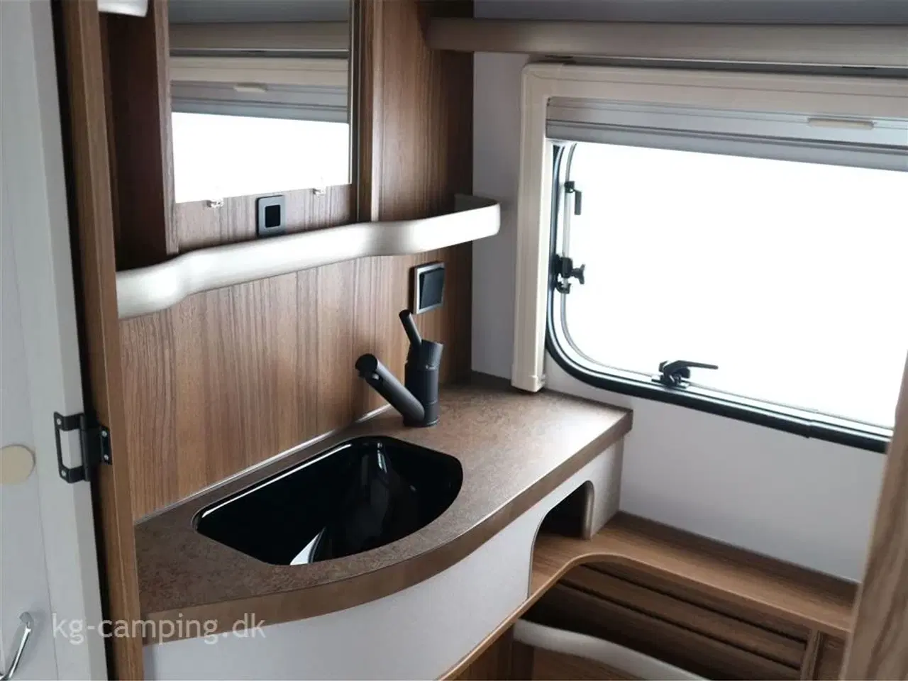 Billede 8 - 2023 - Eriba Touring 530 Legend   EFTERÅRSTILBUD nu nedsat med kr. 18.000,- | Populær rejsevogn. Spækket med ekstraudstyr!