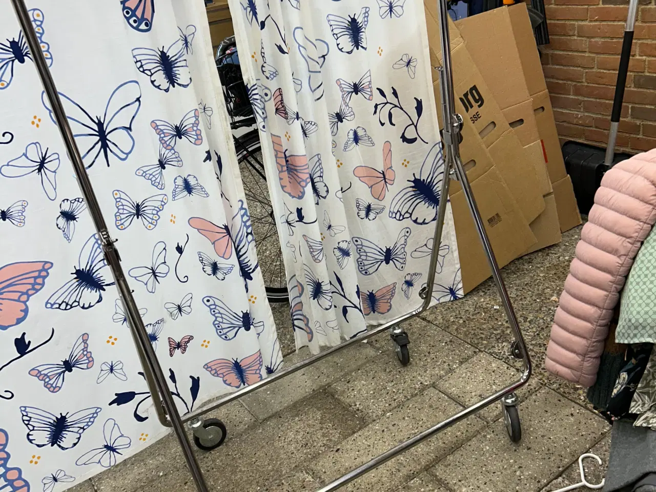Billede 3 - Garderobe stativ tøj stativ i kraftigt stål rør 