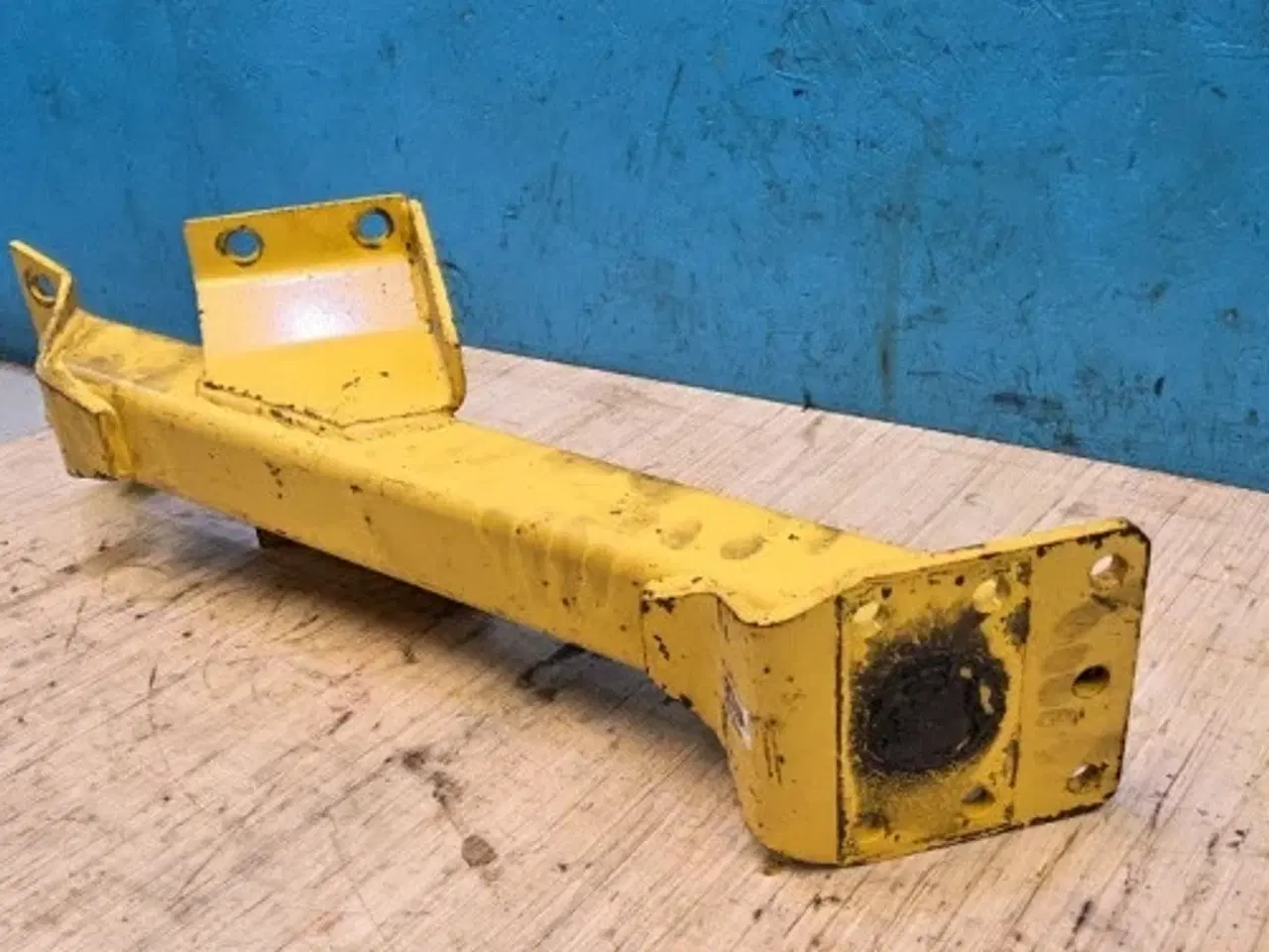 Billede 6 - New Holland TF78 Trækbeslag 84002996