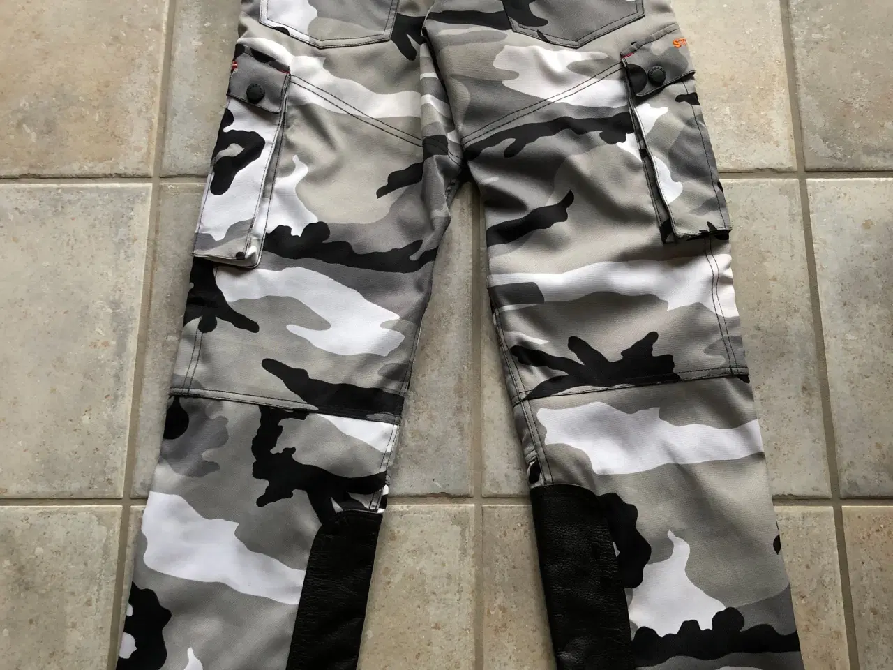 Billede 2 - Storgaard Wear Kevlar buks Camo str. XS