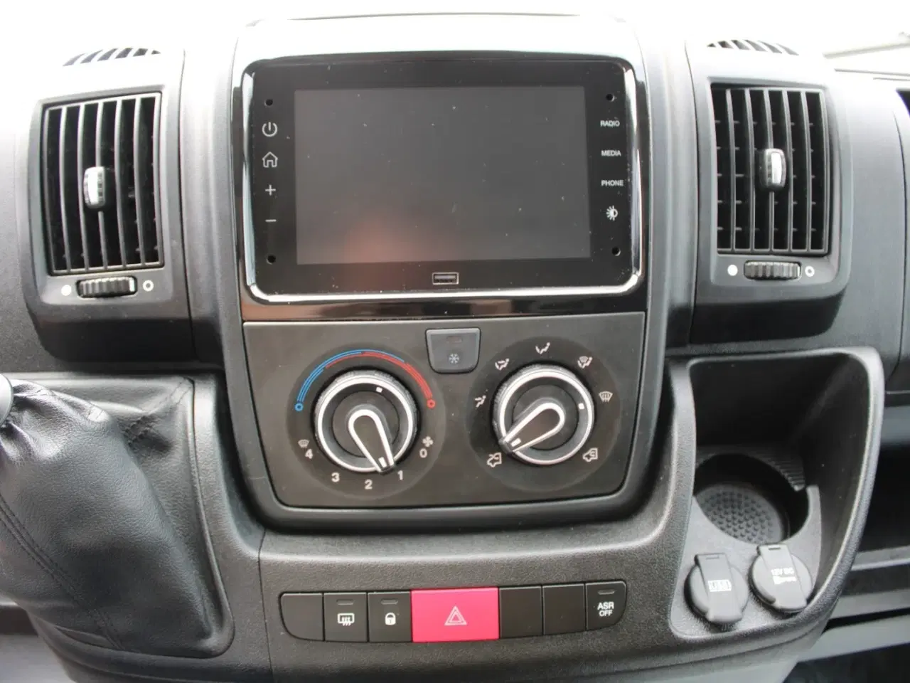 Billede 5 - Citroën Jumper 33 2,2 BlueHDi 140 L3H2 FlexLine